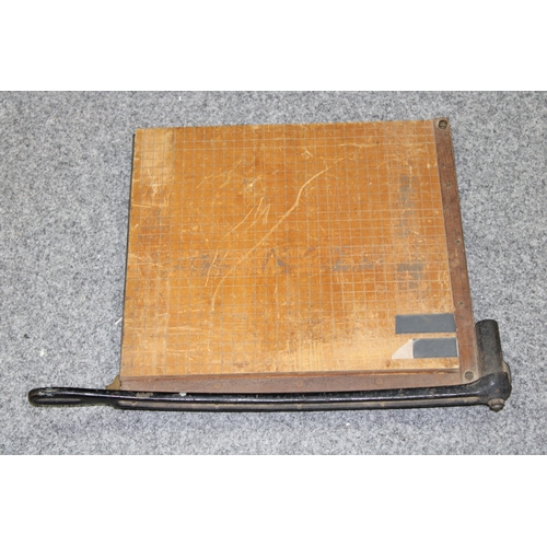 323 - Two Eastman Kodak Co, photographic guillotines, c1940, (2).