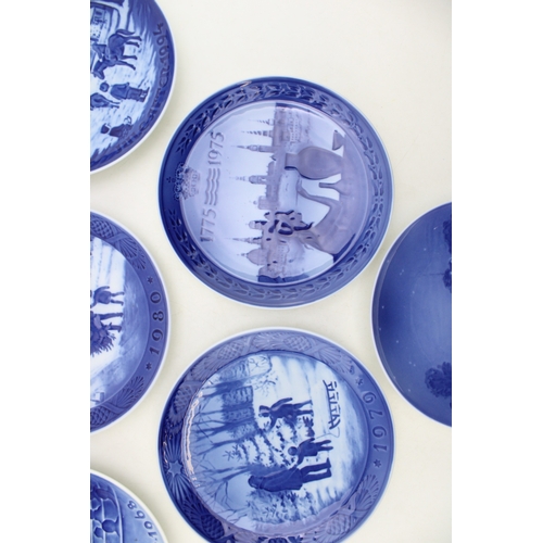 217 - A collection of Royal Copenhagen / B&G year plates to include 1929, 1979, 1975, 1968, 1994 and 1980 ... 