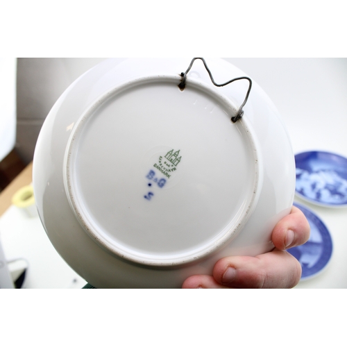 217 - A collection of Royal Copenhagen / B&G year plates to include 1929, 1979, 1975, 1968, 1994 and 1980 ... 