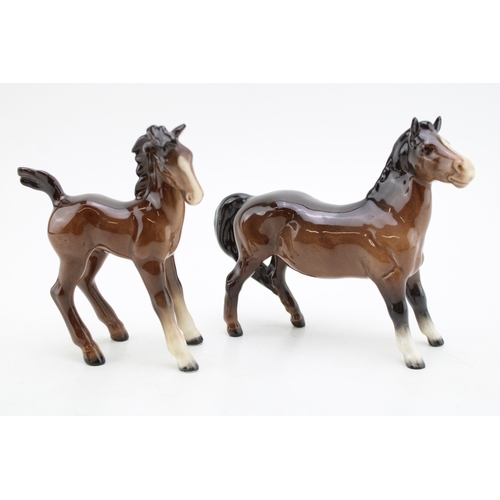 140 - Beswick Brown Girls Pony with comical foal (2).