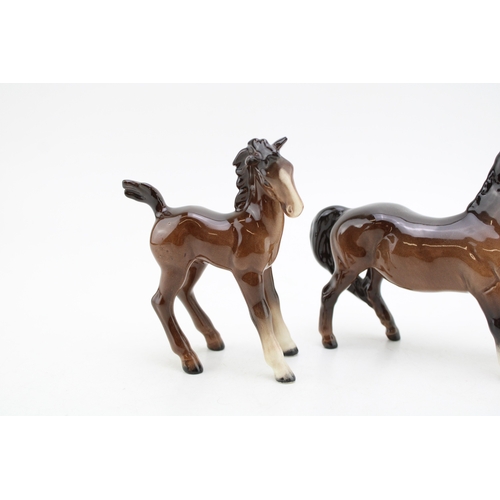 140 - Beswick Brown Girls Pony with comical foal (2).