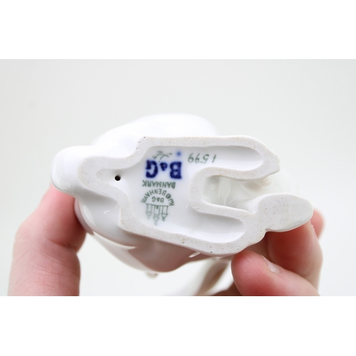 198 - Bing and Grondahl White Rabbit 1599.