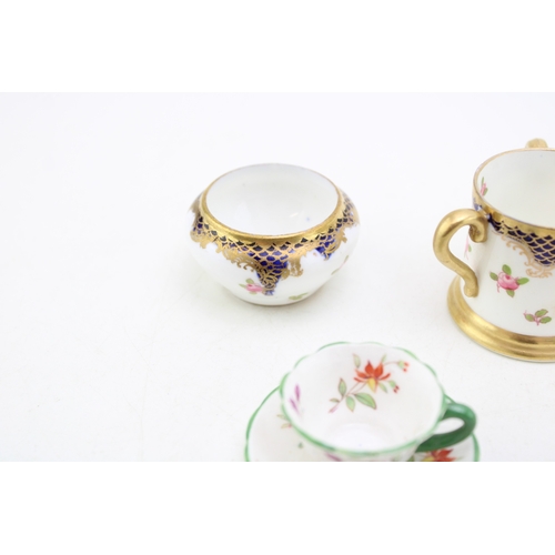 224 - A Collection of 5 miniatures - 3 x Crown Staffordshire - a Tyg, Lidded Pot and Bowl, a Hammersley Cu... 