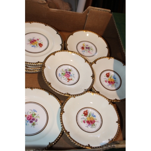 235 - Paragon 'Park Lane' Trio's, pattern number Z173, to include six cups, eight saucers and nine side pl... 