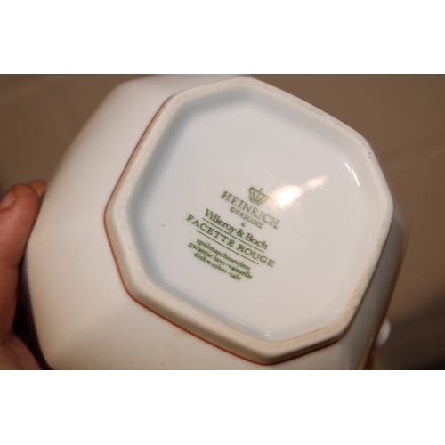 330 - A collection of Villeroy Boch Dinnerware and Teaware to include patterns such as Riveira, Geranium, ... 