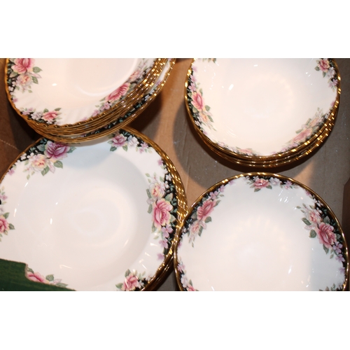 367 - Royal Albert Concerto pattern Dinnerware (24 pieces).