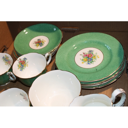 372 - Crescent China, George Jones and Sons, tea ware to include, six trios, sugar bowl, milk jug and sand... 