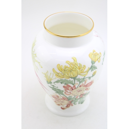 381 - Wedgwood Bone China Vase Commissioned by The Royal Horticultural Society