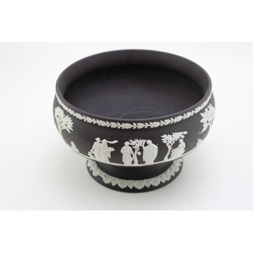 382 - Wedgwood Jasperware 8