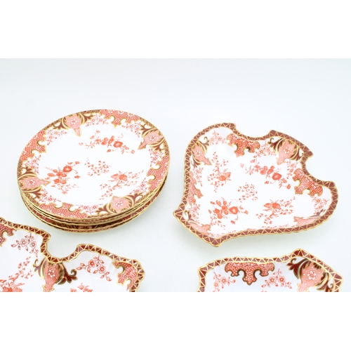 40 - Royal Crown Derby Desert Service pattern 3712 Kings pattern to include six 23cm diameter plates and ... 