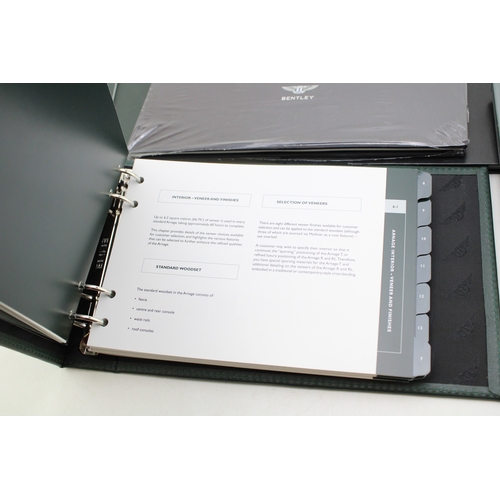 423 - Bentley Arnage & Azure Commissioning Guide With Limosine & Diamond Series Car Brochures Colour & Tri... 