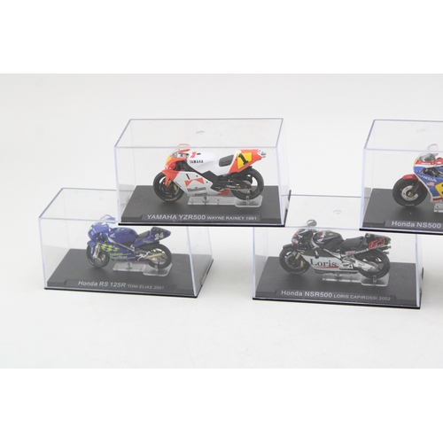 544 - A collection of 1/24 Deagostini die-cast, model motorcycles, (9).