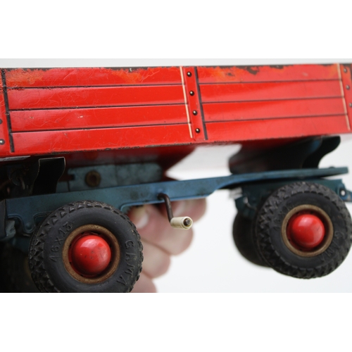 545 - Vintage True Scale American tin plate portable elevator c1960s marked Made in U.S.A, together with a... 