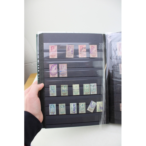 551 - A collection of UK stamps to include Queen Victoria Inland Revenue, Admiralty, George V and George V... 