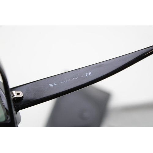 568 - A pair cased of Ray-Ban RB4122 women's rectangular sunglasses in polished black with green G-15 lens... 