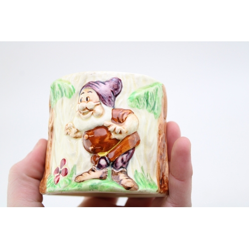65 - A Wade Heath Snow White and the Seven Dwarfs jar, without lid, with King Canute, with British Myths ... 