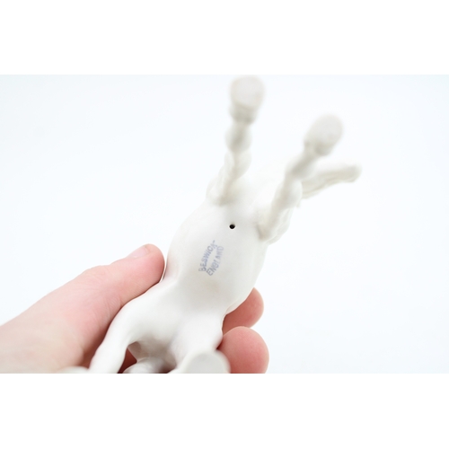 81 - Beswick matt white foal.