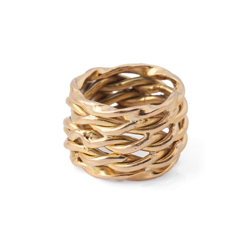 An 18ct gold lattice weave ring, hallmarked, size J, 16.6g.