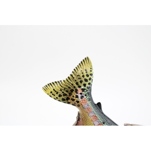 257 - Beswick Kangaroo 1160 with a Rainbow Trout 1246 (2 - latter af).