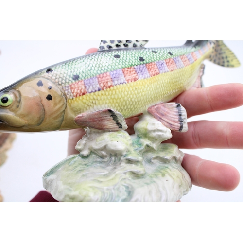 257 - Beswick Kangaroo 1160 with a Rainbow Trout 1246 (2 - latter af).