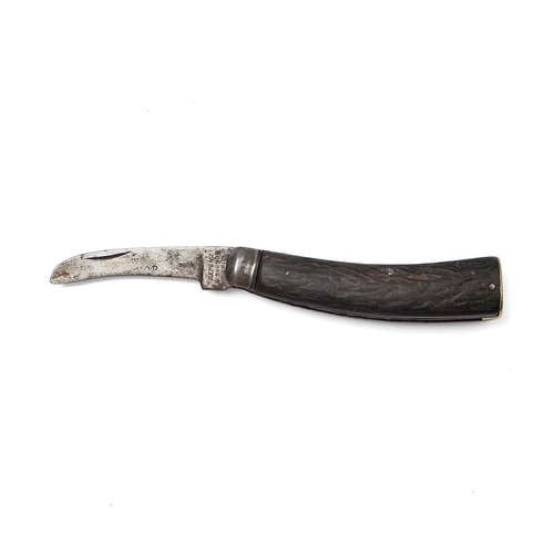 228 - W Saynor flat cap pruner pocket knife, 'Depend', stag handle, blade 5.5cm long, total length 16cm.