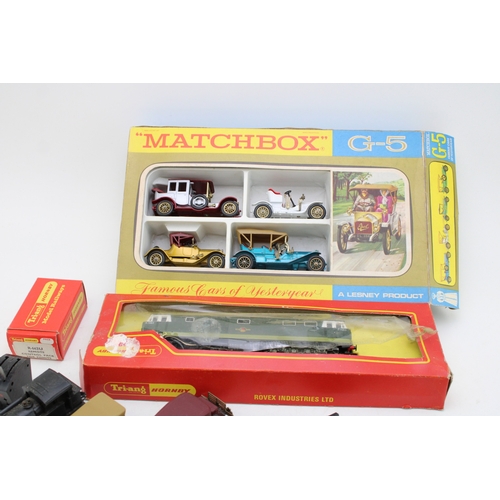 842 - A collection of die-cast vehicles to include Matchbox G-5 Famous Cars of Yesteryear, a boxed Triang ... 