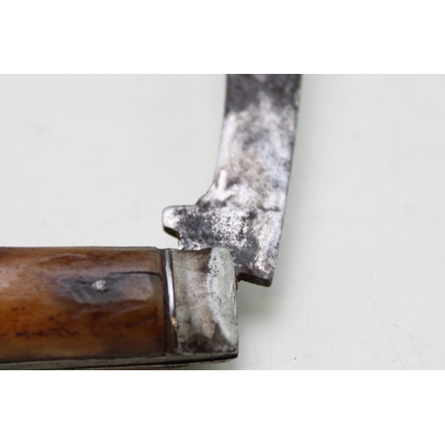 225 - An antique flat cap pruner pocket knife, stag antler, 6.5cm blade, 18cm long.