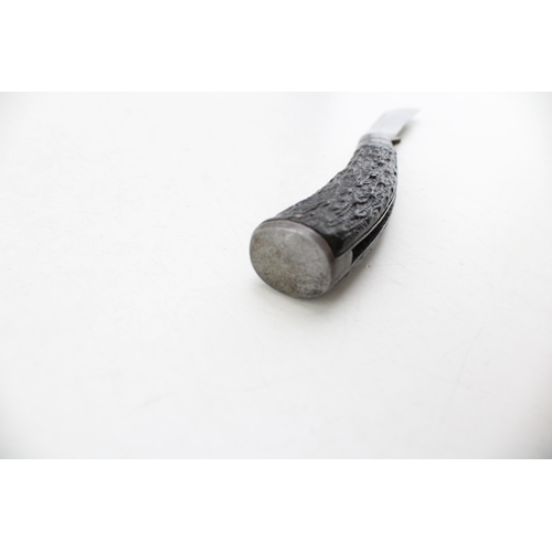 226 - A Taylor of Sheffield antique flat cap pruner pocket knife, blade 7cm, 19cm total length.