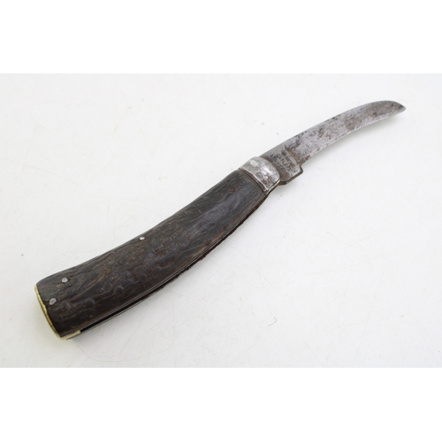 228 - W Saynor flat cap pruner pocket knife, 'Depend', stag handle, blade 5.5cm long, total length 16cm.