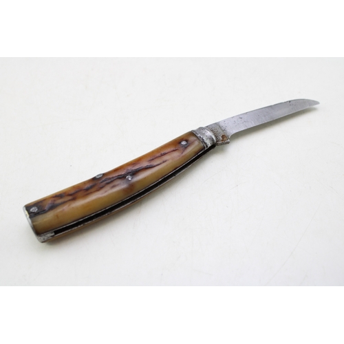 236 - A Saynor, Cooke & Ridal flatcap pruner pocket knife, blade stamped Saynor, blade 6cm long, 17cm in t... 