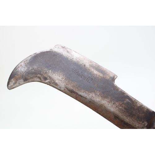 242 - A superb collection of antique billhooks to include  gentleman's and lady's billhooks comprising Vic... 