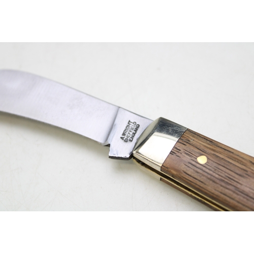 257 - A pruner pocket knife, by A Wright and Son of Sheffield, with whisky barrel oak handle, blade 7.4cm ... 