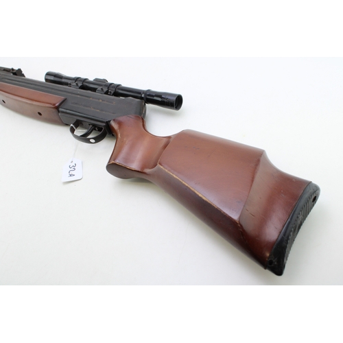 32A - A .22 El Gamo air rifle with Statigal Recoilless System, serial no. 098793, 108cm long.