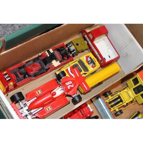 52 - A group of vintage die cast toys to include Dinky Toys Shovel Dozer, Corgi Major Toys JCB, Matchbox ... 