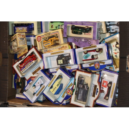 81 - A large collection of boxed vintage die-cast vehicles to include Lledo and Days Gone, together with ... 