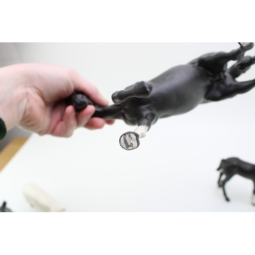 60 - Beswick Black Beauty and Foal (2).