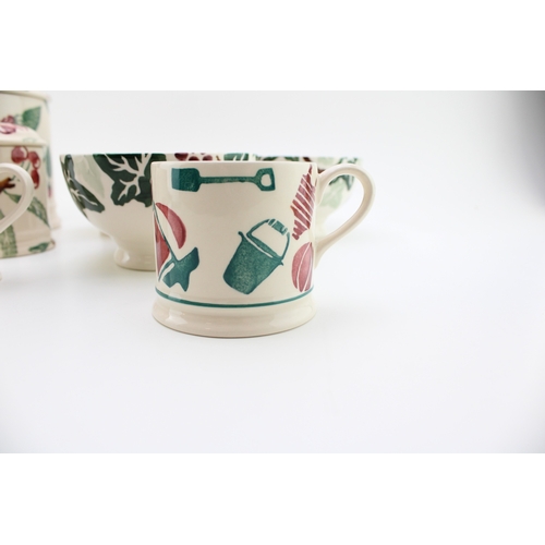 9 - Emma Bridgewater to include three Kitty's Ivy French bowls, a Red Cows quarter pint mug, a Beach qua... 