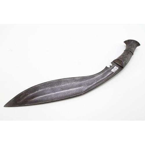 27 - A 19th Century Fine Quality Steel Nepalese Gurkha Kukri without Scabbard, blade 36cm long, 46cm end ... 
