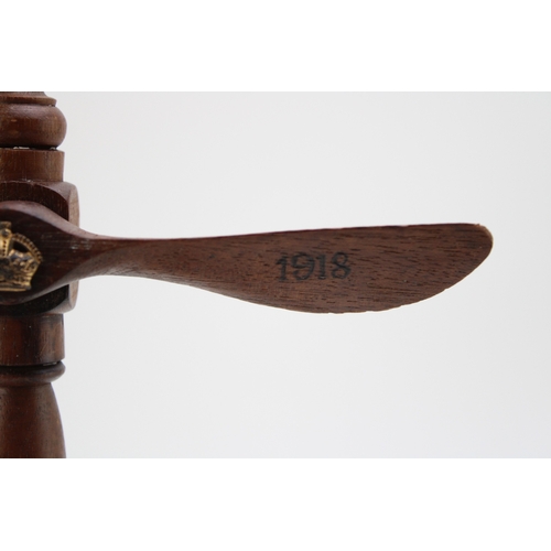 28 - Royal Flying Corps: a wooden propeller stand / trophy, with the an RFC cap badge mounted to the base... 