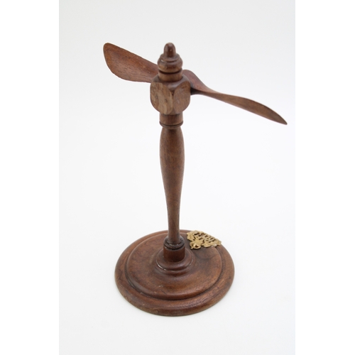 28 - Royal Flying Corps: a wooden propeller stand / trophy, with the an RFC cap badge mounted to the base... 