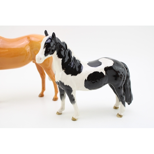 324 - Beswick Piebald Pinto pony with a Palomino horse (2).