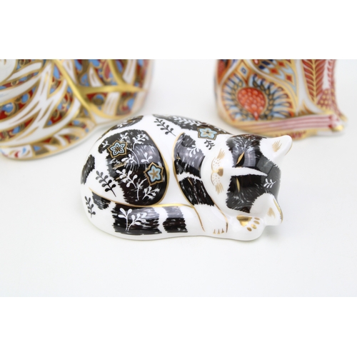 342 - A Royal Crown Derby paperweight, Siamese Cat, 13.5cm high, produced 1996 to 2001, date code for 1997... 