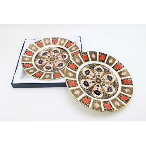 Royal Crown Derby 1128 27cm diameter pair of dinner plates, one boxed, seconds (2).
