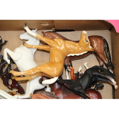 26 - A collection of pottery horse models of varying makes and models (Collection only - mixed condition)... 