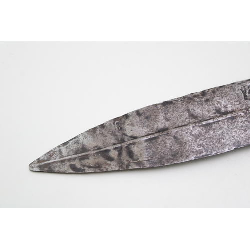 29 - A 19th century African sword or fighting knife possibly Congolese.