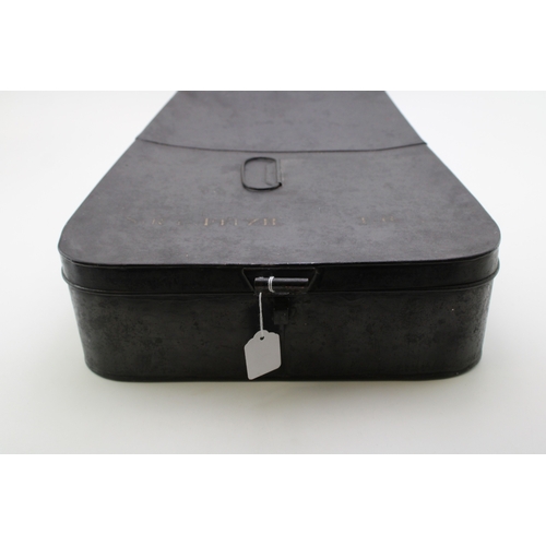 38 - A Georgian Napoleonic War era Cavalry black leather Sabretache bag with GR cypher & Crown contained ... 
