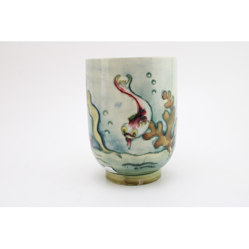 Lot 253       