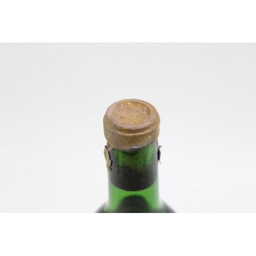 3 - A bottle of 1970 Chateau Latour Montagillon, Montagne Saint Emilio, 75cl Abv 13%.