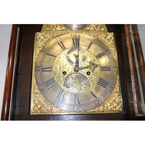 18 - Sam Wainwright, Northampton, early 19th century English provincial long case clock, the brass dial w... 