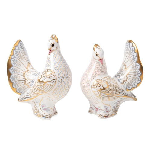 2 - A boxed pair of Royal Crown Derby paperweights, The Diamond Jubilee Doves, Elizabeth and Philip, 195... 